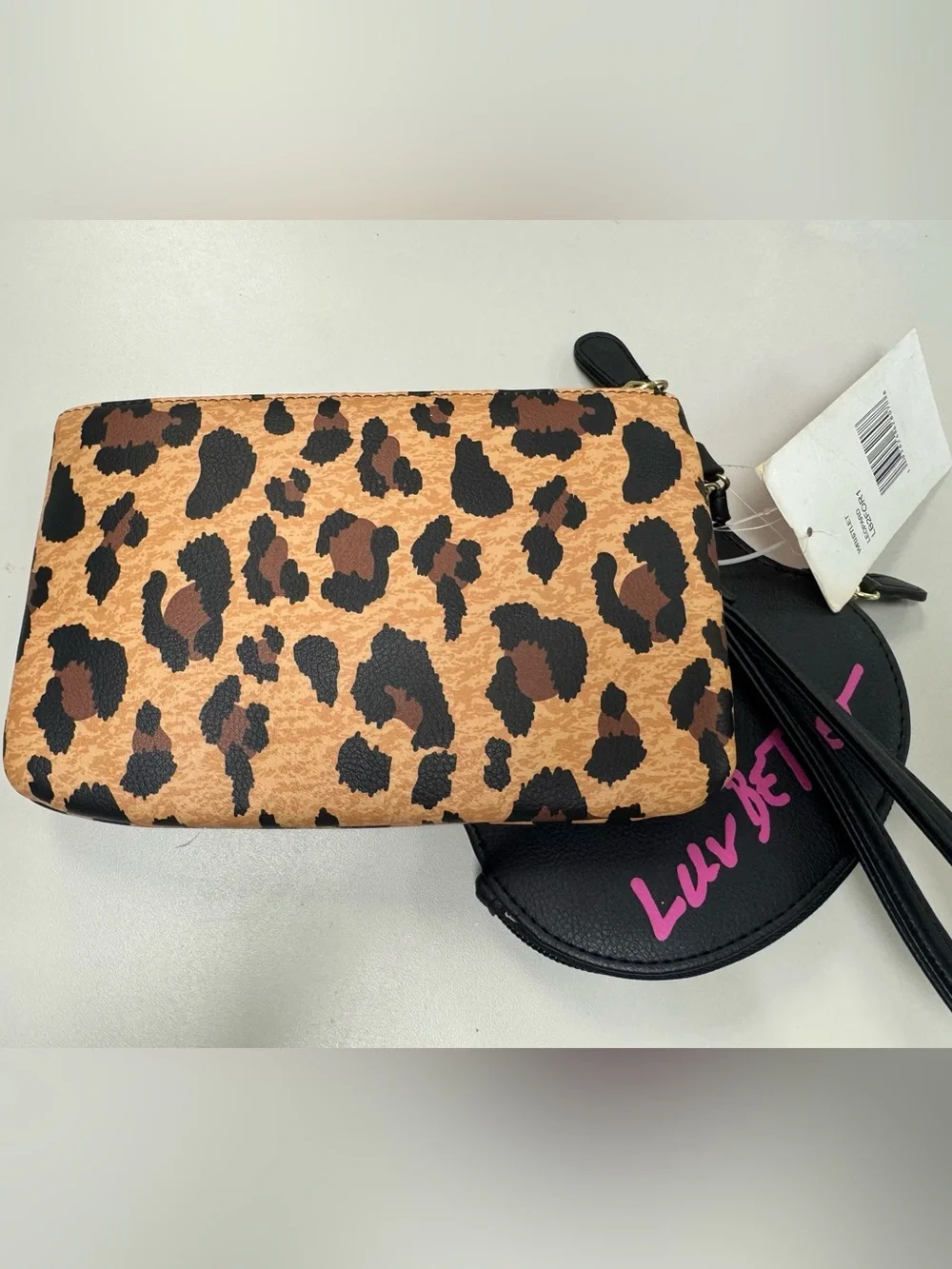 Luv Betsey Johnson 2 Piece Leopard Wristlet & Coin Purse 🐱
